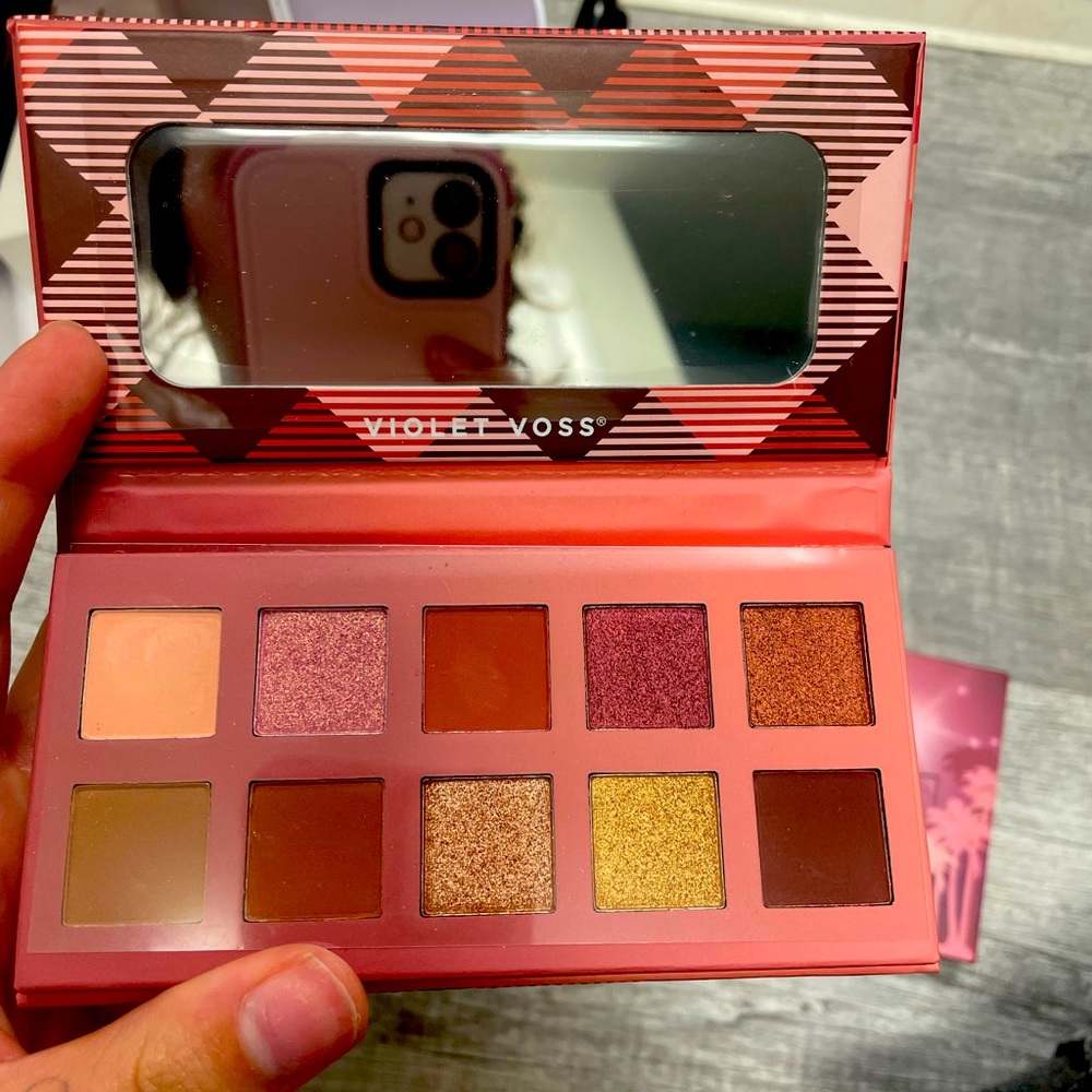 Violet Voss windflower fun sized eyeshadow palette